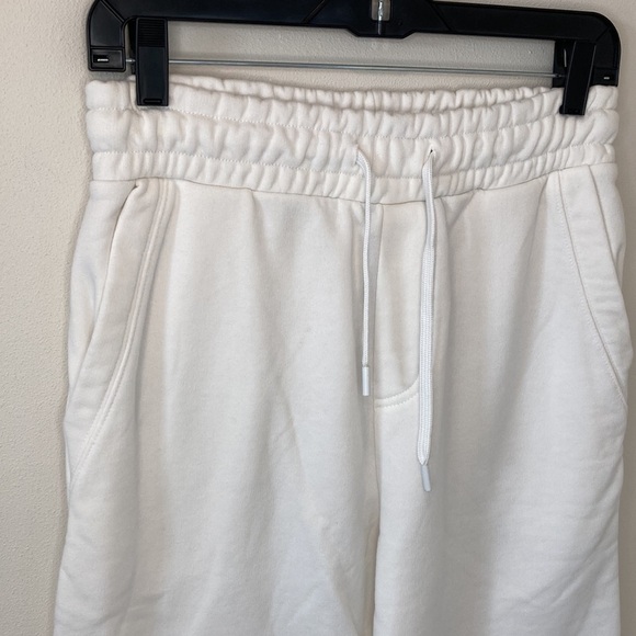 Zara Terry Sweat Shorts - Picture 3 of 9